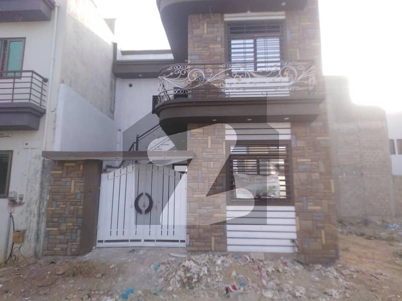 صائمہ عریبین ولاز گداپ ٹاؤن کراچی میں 4 کمروں کا 5 مرلہ مکان 1.6 کروڑ میں برائے فروخت۔