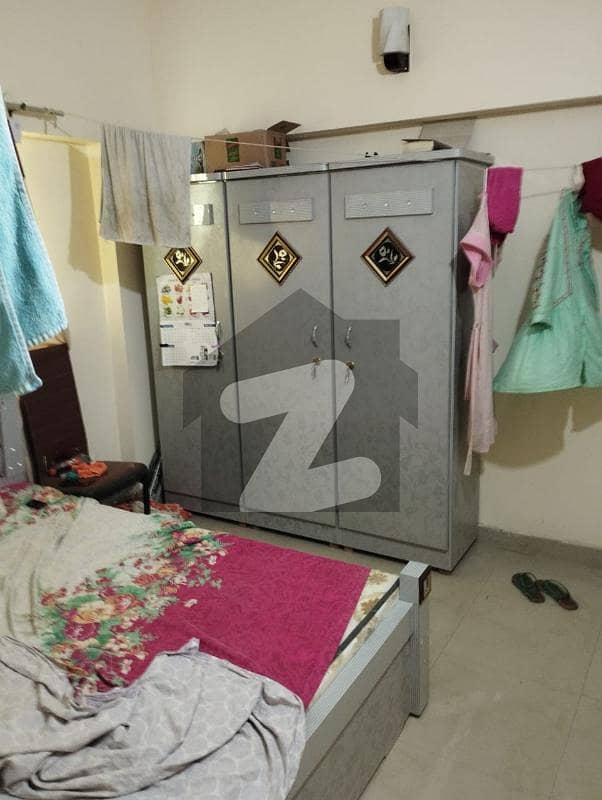 نارتھ ناظم آباد ۔ بلاک ایل نارتھ ناظم آباد کراچی میں 2 کمروں کا 2 مرلہ فلیٹ 27 ہزار میں کرایہ پر دستیاب ہے۔