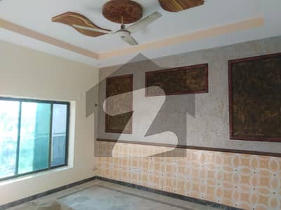 In Hayatabad House For sale Sized 7 Marla