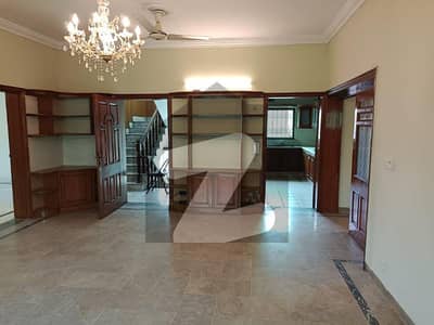 One Kanal Upper Portion Available For Rent In I-8/4