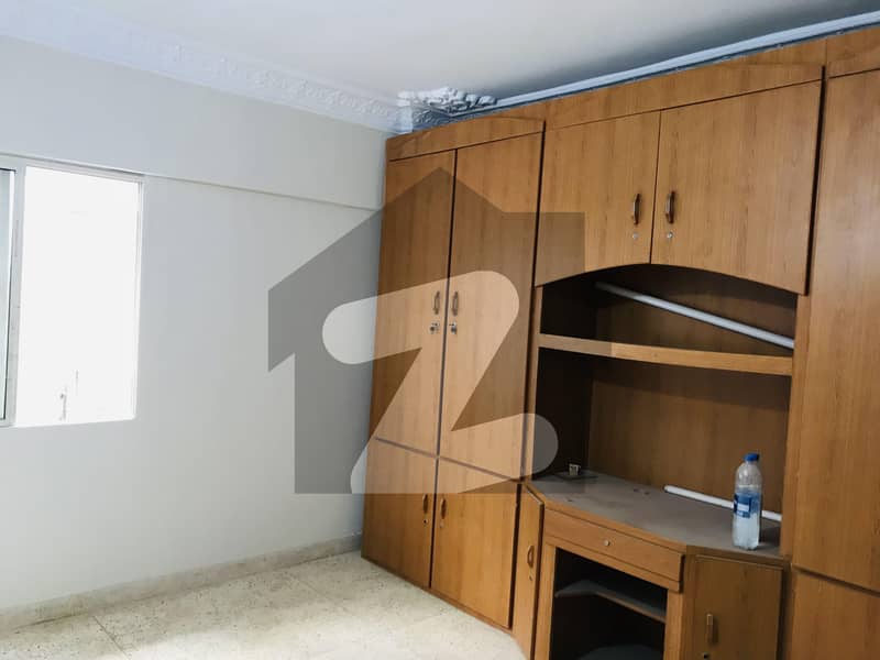 3 Bed Drawing Dinning Leased Flat For Sale In Jauhar