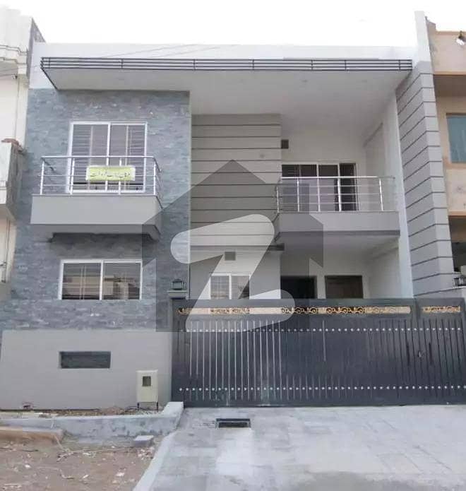 Idyllic House Available In Bahria Enclave - Sector G For Rent