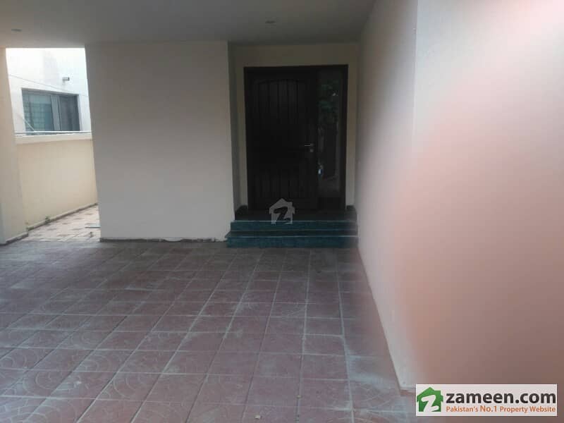 10 Marla House Available For Sale Dha Villas