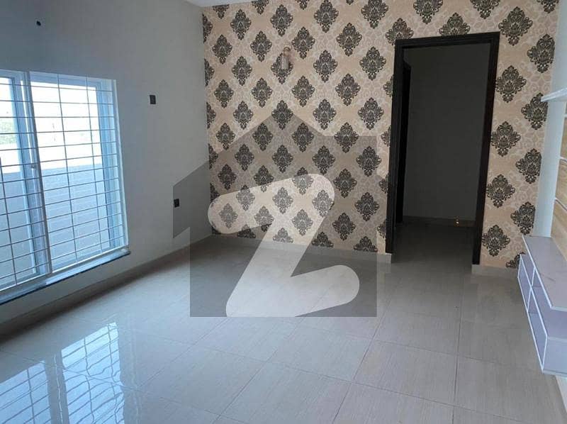IDEAL LOCATION 10 MARLA FULL HOUSE AVAILABLE FOR RENT IN Nasheman-E-Iqbal Phase 2