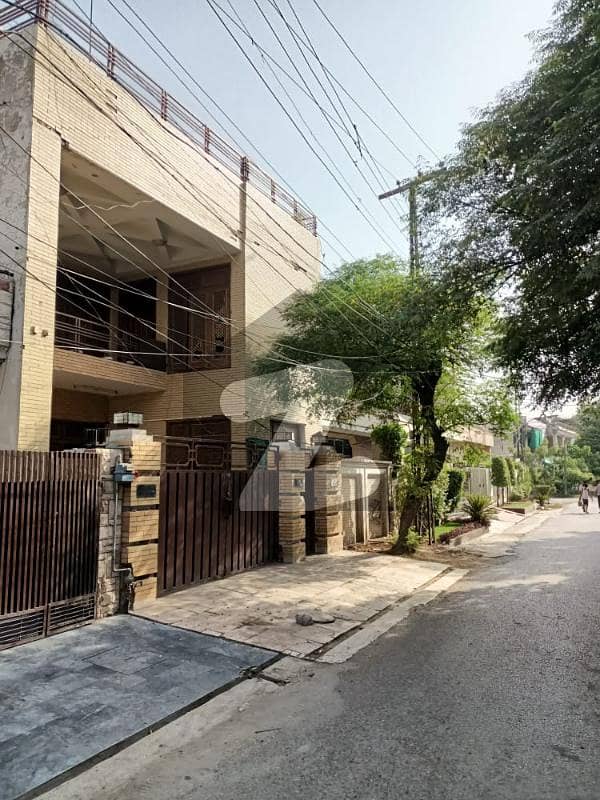 10 Marla House For Sale In Iqbal Town Nizam Block