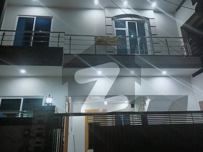 ائیرپورٹ ایونیو ہاؤسنگ سوسائٹی اسلام آباد میں 6 کمروں کا 6 مرلہ مکان 1.6 کروڑ میں برائے فروخت۔