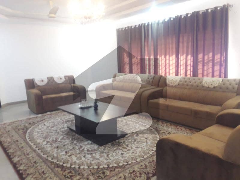 1 Kanal Furnished Almost New Lower Portion On Ideal Location