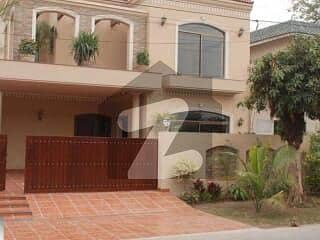 20 Marla Double Storey Commercial House For Rent Main Road Per Vip Location Faisalabad