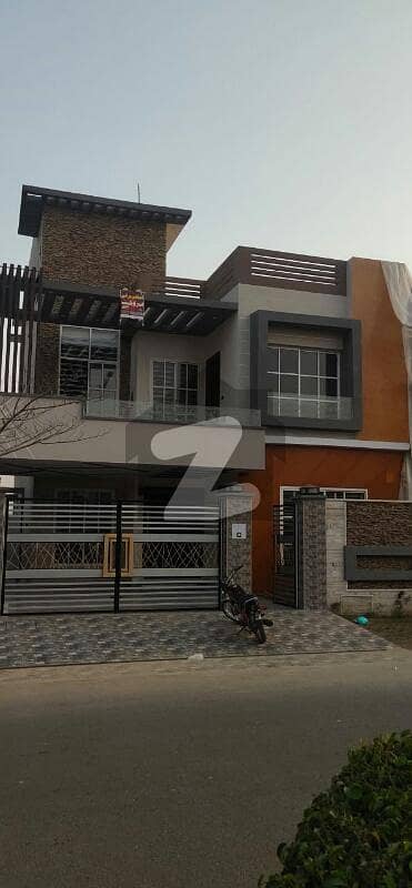 Fully Furnished Luxury House For Sale