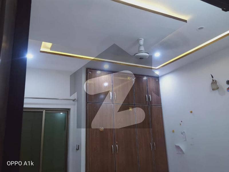 ڈیوس روڈ لاہور میں 2 کمروں کا 4 مرلہ بالائی پورشن 29 ہزار میں کرایہ پر دستیاب ہے۔