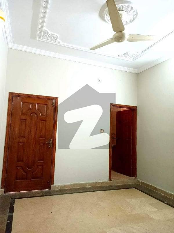 غوری ٹاؤن اسلام آباد میں 5 کمروں کا 8 مرلہ مکان 1.45 کروڑ میں برائے فروخت۔