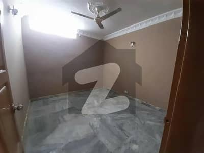 حیات آباد فیز 6 - ایف8 حیات آباد فیز 6 حیات آباد پشاور میں 6 کمروں کا 5 مرلہ مکان 2.22 کروڑ میں برائے فروخت۔