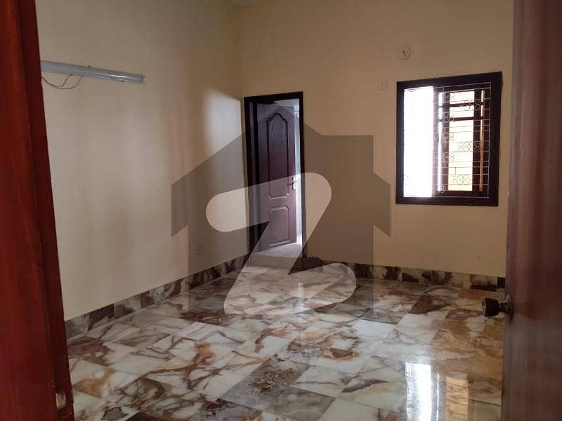Perfect Prime Location 600 Square Yards House In North Nazimabad - Block L For rent
