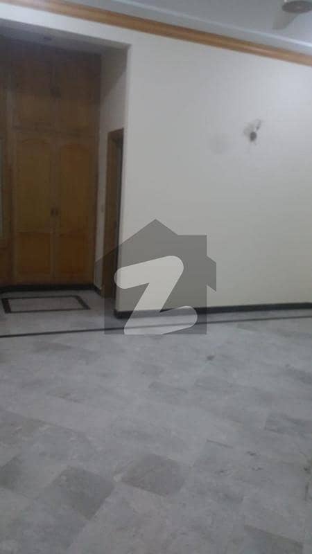 آئی ۔ 8 اسلام آباد میں 6 کمروں کا 14 مرلہ مکان 8.5 کروڑ میں برائے فروخت۔