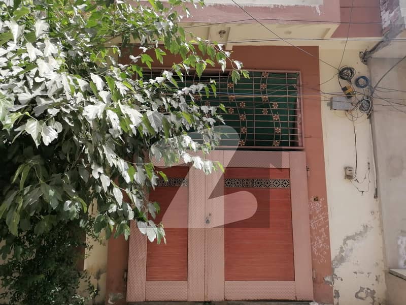 4.3 Marla House Available For sale In Green Town