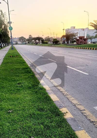 سینٹرل پارک ۔ بلاک ای سینٹرل پارک ہاؤسنگ سکیم لاہور میں 5 مرلہ رہائشی پلاٹ 51 لاکھ میں برائے فروخت۔