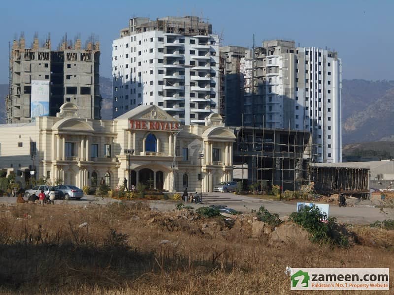 Luxurious 900 Square Feet Silver Line Apartment In Capital Resorts