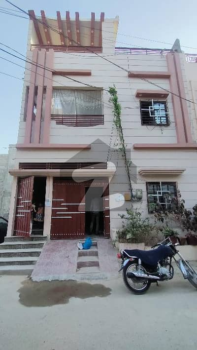 شاه میر ریزیڈنسی یونیورسٹی روڈ کراچی میں 3 کمروں کا 5 مرلہ مکان 32 ہزار میں کرایہ پر دستیاب ہے۔