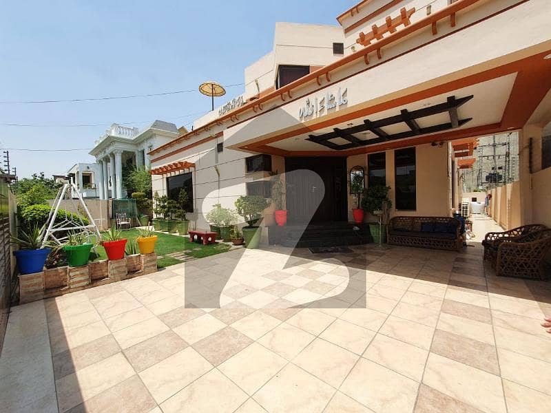 1 kanal owner build well maintained bungalow for rent in phase 3
