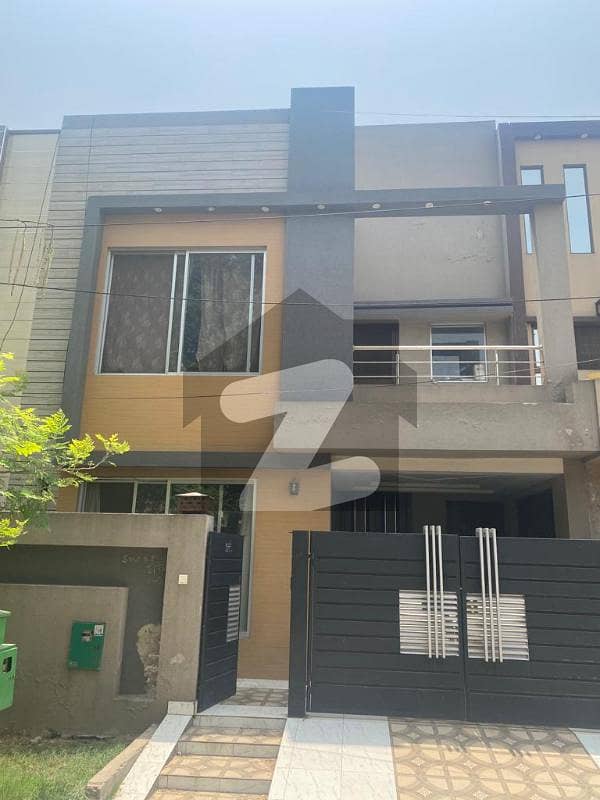 5 Marla House For Sale In Bb Block Sector D Bahria Town Lahore