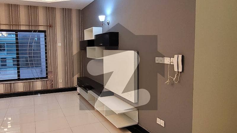 1 kanal house for rent in phase 4