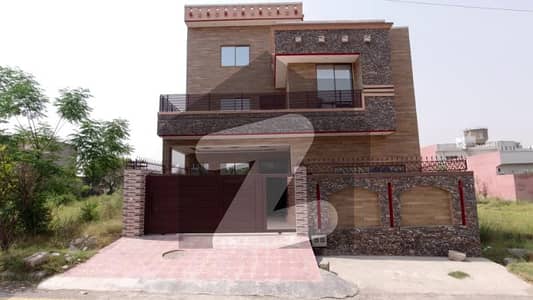 Beautiful 311 Square Yard House For Sale In Gushane Sehat (e-18) Islamabad