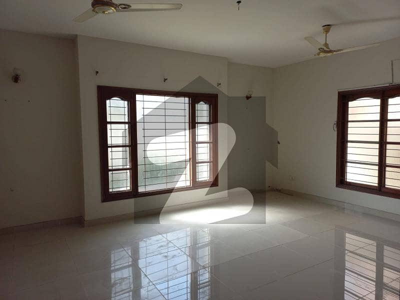 bungalow for rent phase 6  5 bedrooms + study room tiled flooring
