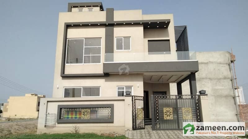 Double Storey House For Sale At Hot Location