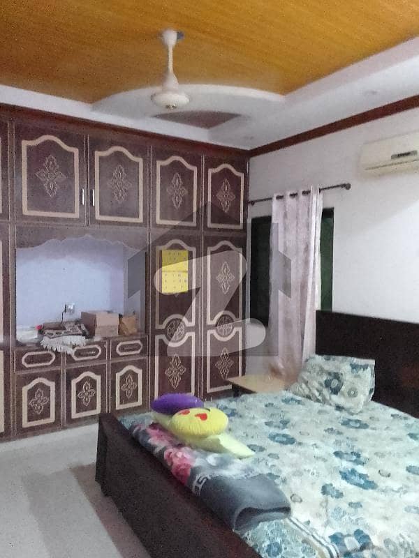 8 Marla Beautiful House Slightly Used House At Back Of The Canal And Punjab Colleges Ideal Location