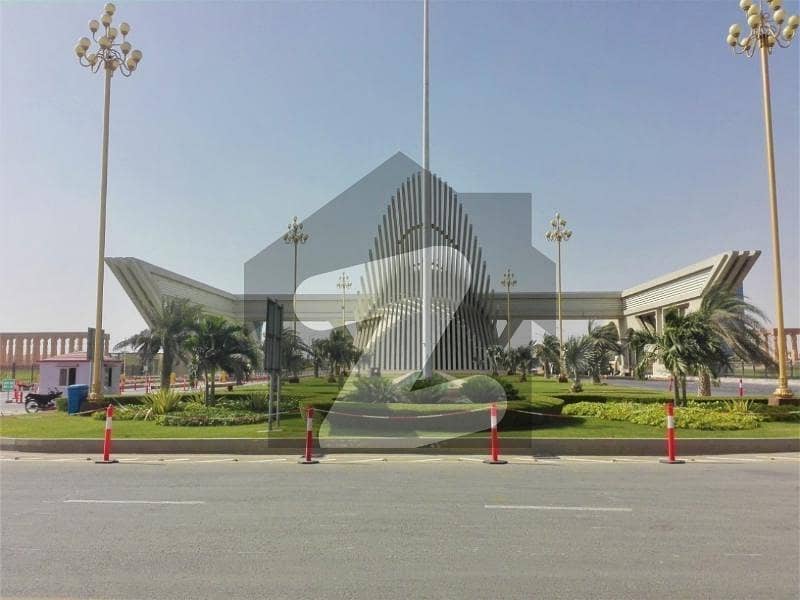 Prime Location 500 Square Yards Residential Plot Up For Sale In Bahria Town - Precinct 9
