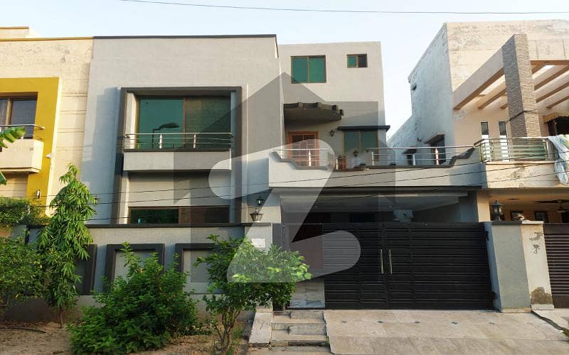 9 Marla Double Storey Use House Umar Block Sector B Bahria Town Lahore