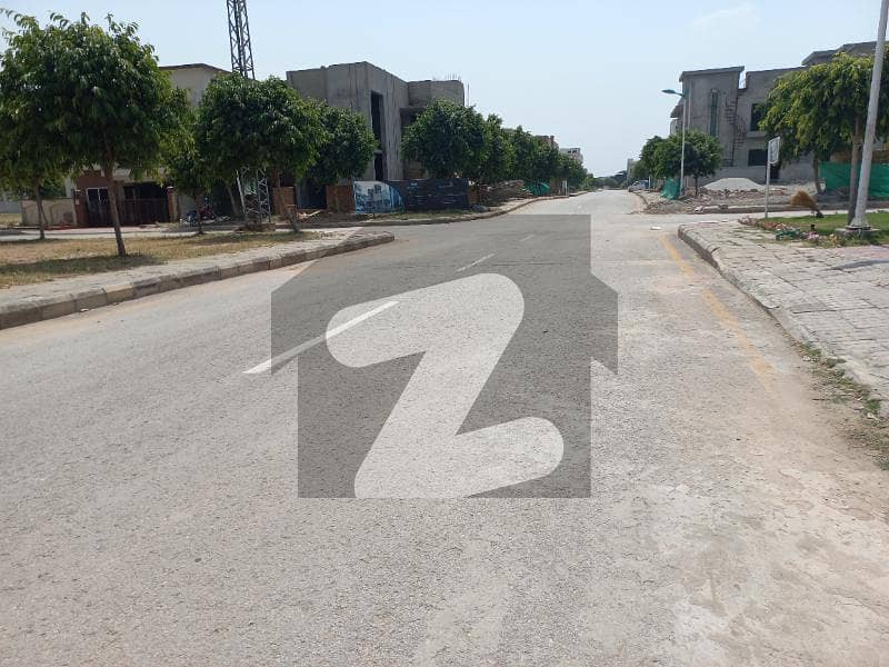 Bahria Orchard Back Commercial Area , Park And Masjid Shahbaz Real Estate And Consultant Pvt. ltd