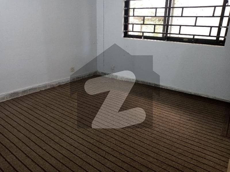 Flat Available For Sale In G-11/3 Pha