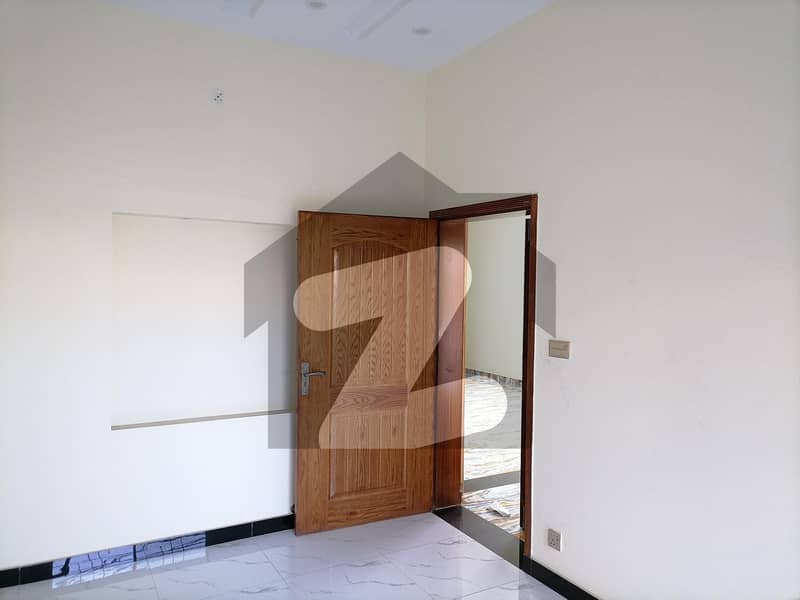 بسم اللہ ہاؤسنگ سکیم جی ٹی روڈ لاہور میں 4 کمروں کا 5 مرلہ مکان 1.25 کروڑ میں برائے فروخت۔