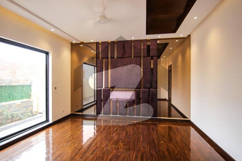 ڈی ایچ اے فیز 4 ڈیفنس (ڈی ایچ اے) لاہور میں 5 کمروں کا 1 کنال مکان 4.85 کروڑ میں برائے فروخت۔