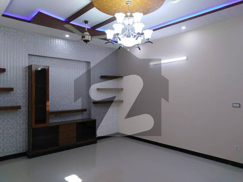 1 Kanal House In I-8 Is Available
