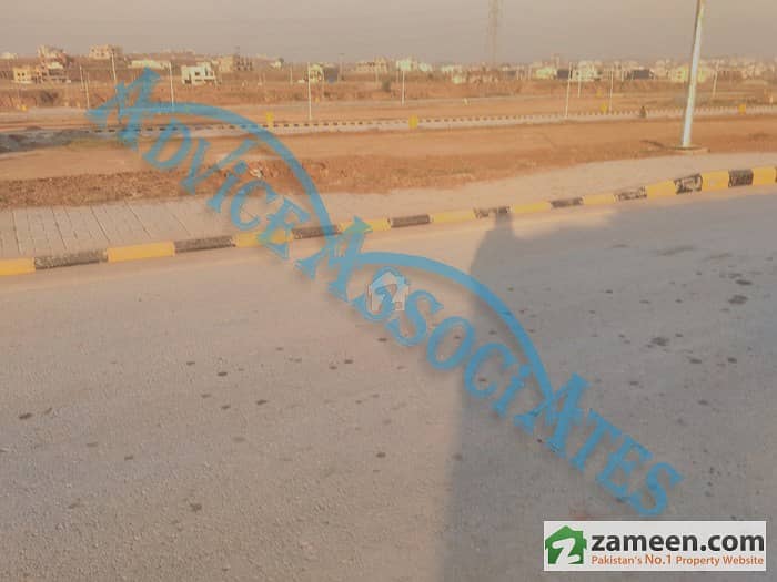 Baharia Town Phase 8 Bahria Orchard - 1 Kanal Plot For Sale