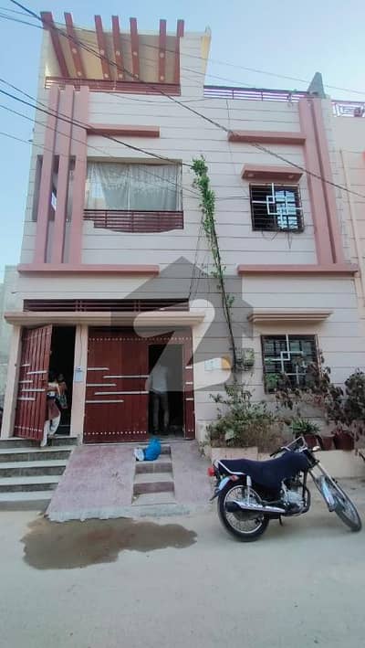 شاه میر ریزیڈنسی یونیورسٹی روڈ کراچی میں 3 کمروں کا 5 مرلہ مکان 32 ہزار میں کرایہ پر دستیاب ہے۔
