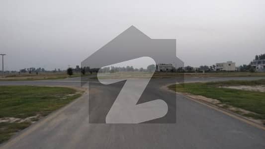 10 MARLA PLOT OF BLOCK G AT 80''FT ROAD IDEAL LOCATION OF CENTRAL PARK FOR SALE 10 MARLA PLOT OF BLOCK G AT 80''FT ROAD IDEAL LOCATION OF CENTRAL PARK FOR SALE