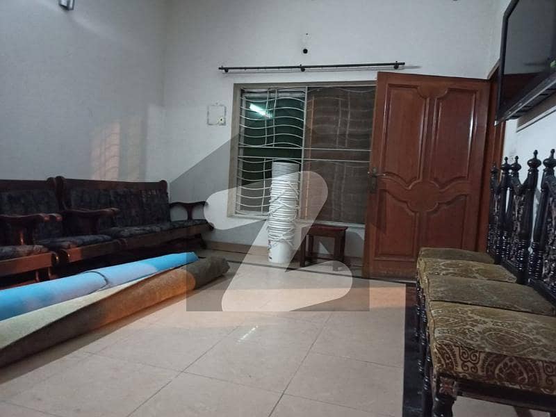 10 Marla Full House For Rent In Iqbal Town Lahore