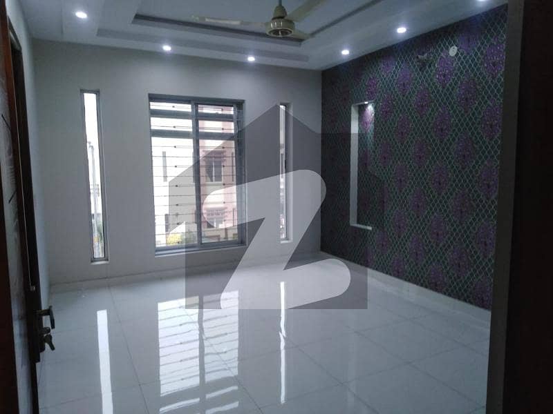 10 Marla Upper Portion House For Rent In Dd Block Bahria Town Lahore
