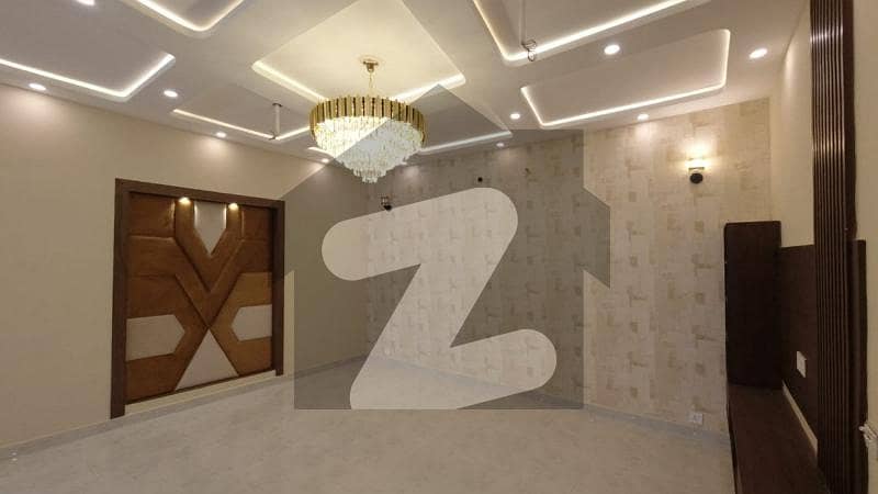 10 Marla House In Tulip Block Bahria Town For Sale