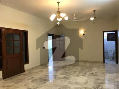 Clifton 330 Yards Bungalow For Rent