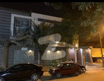 پی ای سی ایچ ایس بلاک 6 پی ای سی ایچ ایس جمشید ٹاؤن کراچی میں 3 کمروں کا 6 مرلہ بالائی پورشن 2.35 کروڑ میں برائے فروخت۔