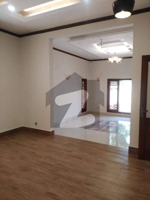 500 Square Yards Brand New Bungalow 6 Bedrooms Dha For Sale
