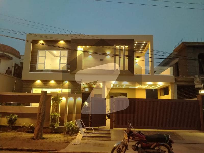 1 Kanal Brand New Modern Design Straight Line House In State Life Housing Society For Sale