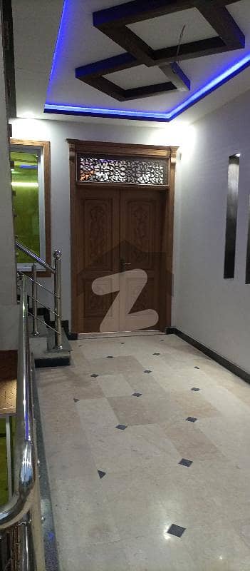 شلے ویلی راولپنڈی میں 4 کمروں کا 8 مرلہ مکان 1.75 کروڑ میں برائے فروخت۔
