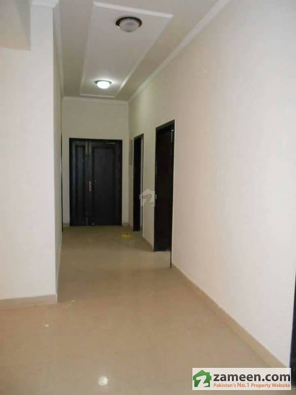 3 Bed 2nd Floor Apartment For Sale