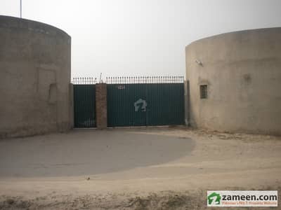 5. 5 Acer (44 Kanal) Farm House For Sale in Khanewal Near Shamkot Station