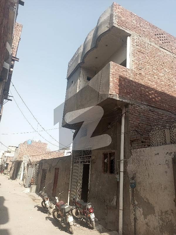 ڈیفنس گارڈن لاہور میں 3 کمروں کا 4 مرلہ مکان 60 لاکھ میں برائے فروخت۔